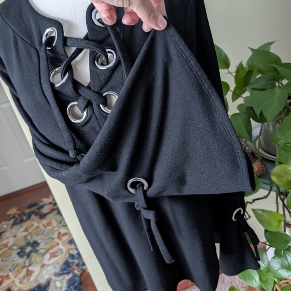 INC International Concepts Women's Size Medium Black Silver Embellished Top - Picture 9 of 11